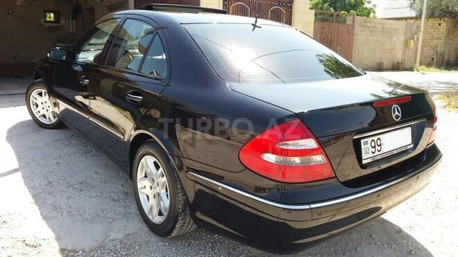 Mercedes E 240 2005, 247,000 km - 2.6 л - Bakı