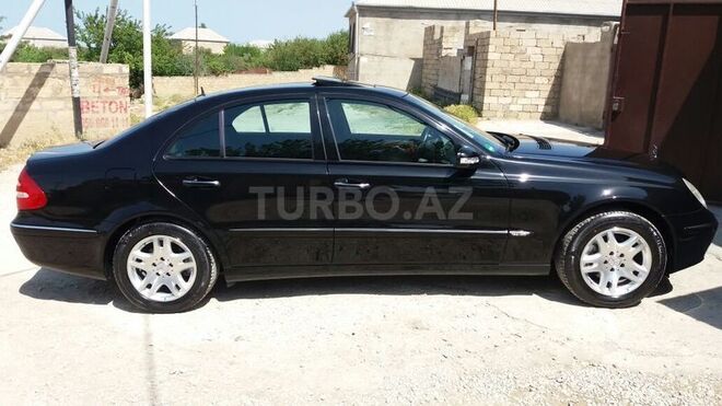 Mercedes E 240 2005, 247,000 km - 2.6 л - Bakı