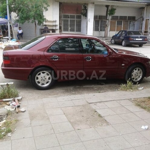 Mercedes C 200 2000, 221,831 km - 2.0 l - Ağdaş