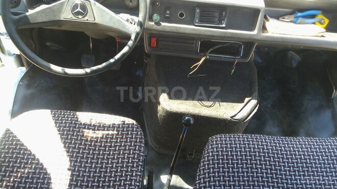 Mercedes 410 D 1989, 58,238 km - 2.9 l - Bakı