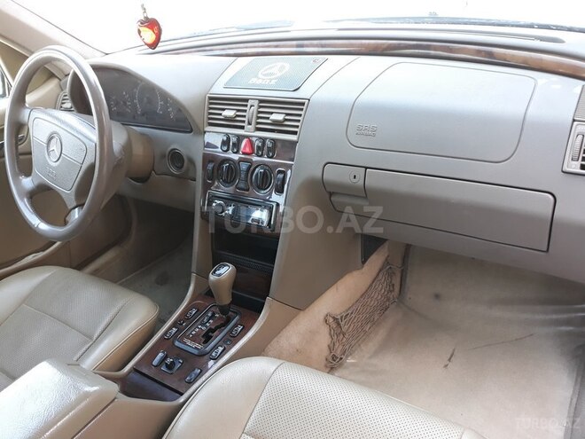 Mercedes C 230 2000, 277,000 km - 2.3 l - Bakı