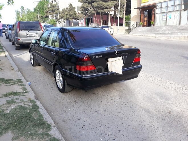 Mercedes C 230 2000, 277,000 km - 2.3 l - Bakı