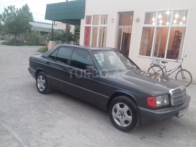 Mercedes 190 1990, 256,324 km - 1.8 л - Bərdə