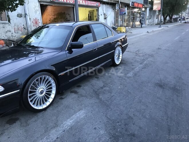 BMW 740 1995, 255,000 km - 4.0 l - Bakı