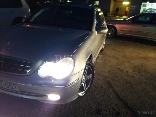 Mercedes C 320 2000, 250,000 km - 3.2 л - Sumqayıt