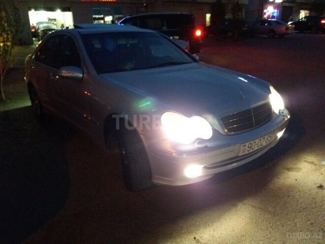 Mercedes C 320 2000, 250,000 km - 3.2 л - Sumqayıt