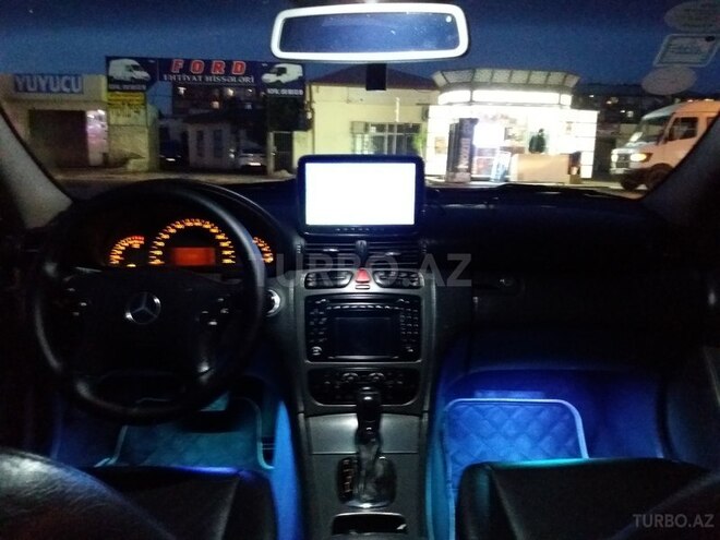 Mercedes C 320 2000, 250,000 km - 3.2 л - Sumqayıt
