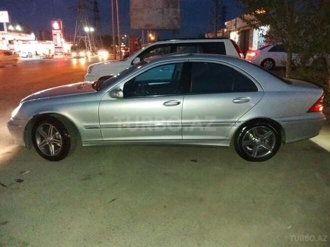 Mercedes C 320 2000, 250,000 km - 3.2 л - Sumqayıt