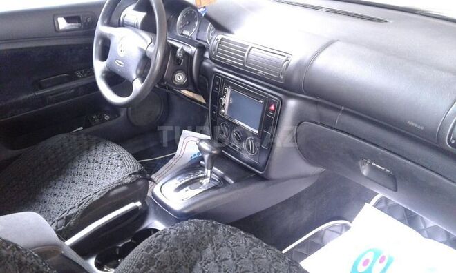 Volkswagen Passat 2001, 100,000 km - 1.8 l - Ağstafa