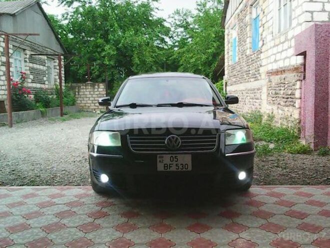Volkswagen Passat 2001, 100,000 km - 1.8 l - Ağstafa