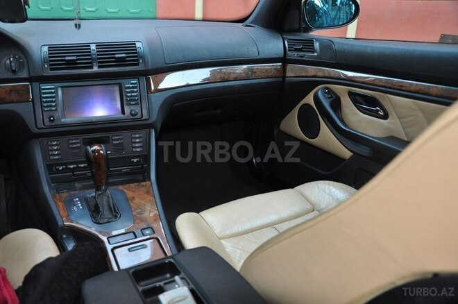 BMW 530 2001, 298,703 km - 3.0 l - Bakı