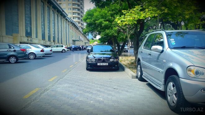 BMW 530 2001, 298,703 km - 3.0 l - Bakı