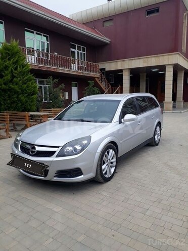 Opel Vectra 2006, 180,000 km - 2.0 l - Salyan