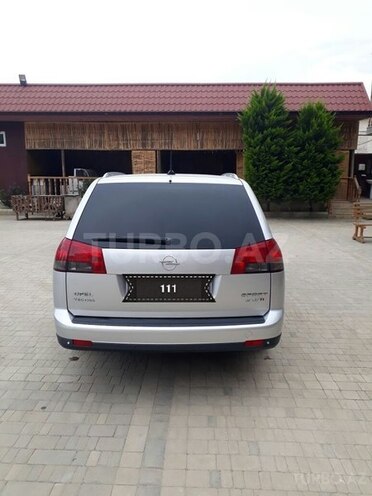 Opel Vectra 2006, 180,000 km - 2.0 l - Salyan