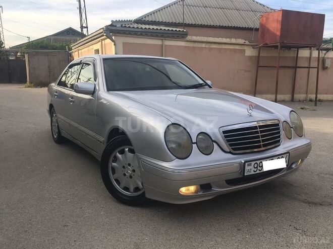 Mercedes E 270 2001, 294,567 km - 2.7 l - Bakı