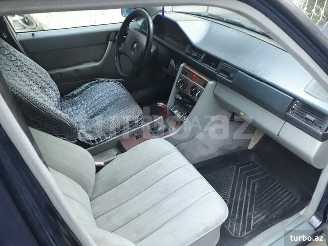 Mercedes E 260 1989, 295,370 km - 2.6 l - Bakı