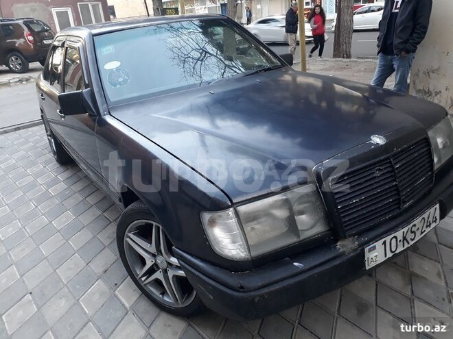 Mercedes E 260 1989, 295,370 km - 2.6 l - Bakı