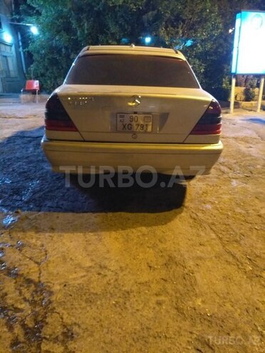 Mercedes C 230 1999, 270,000 km - 2.3 l - Bakı