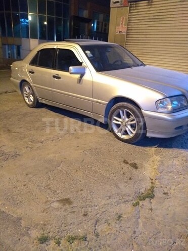 Mercedes C 230 1999, 270,000 km - 2.3 l - Bakı