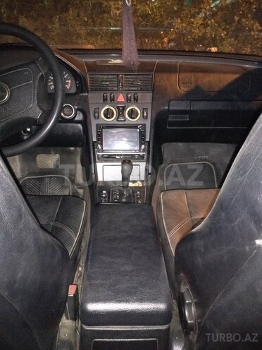 Mercedes C 230 1999, 270,000 km - 2.3 l - Bakı