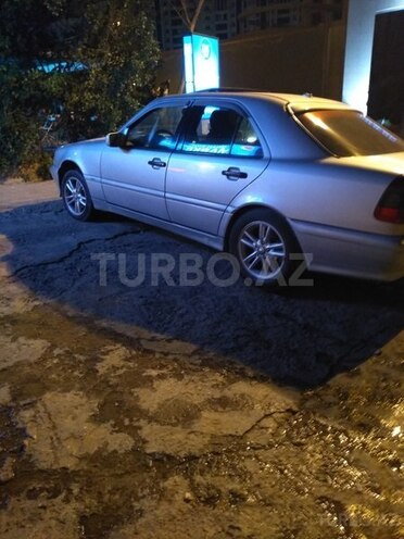 Mercedes C 230 1999, 270,000 km - 2.3 l - Bakı