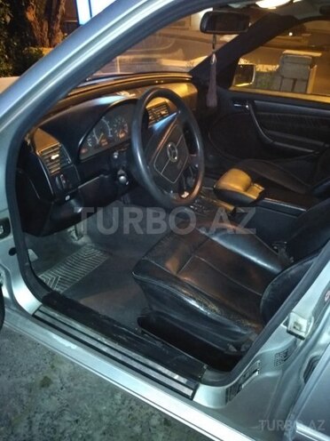 Mercedes C 230 1999, 270,000 km - 2.3 l - Bakı