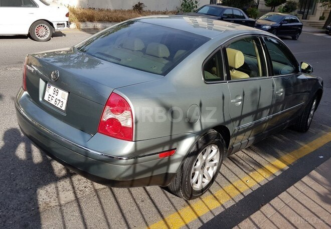 Volkswagen Passat 2004, 230,600 km - 1.8 л - Bakı