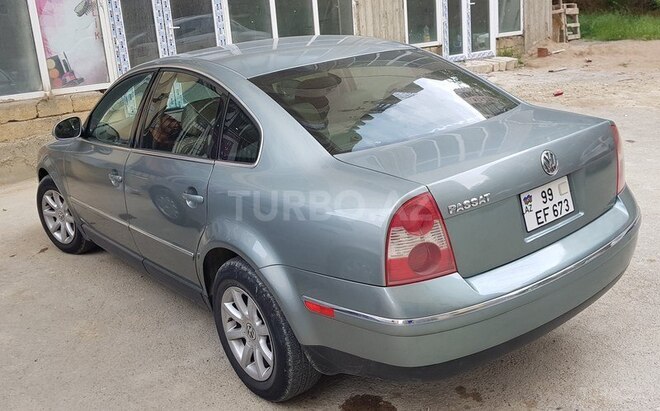 Volkswagen Passat 2004, 230,600 km - 1.8 л - Bakı
