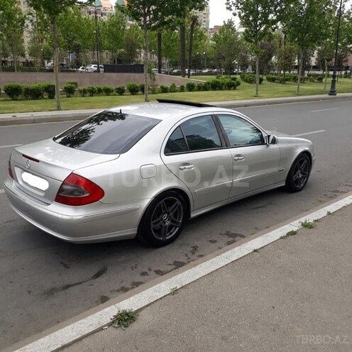 Mercedes E 270 2002, 248,000 km - 2.7 l - Bakı
