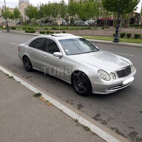 Mercedes E 270 2002, 248,000 km - 2.7 l - Bakı