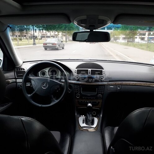 Mercedes E 270 2002, 248,000 km - 2.7 l - Bakı