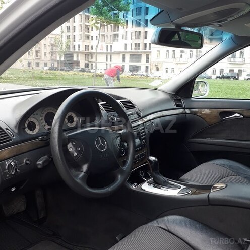 Mercedes E 270 2002, 248,000 km - 2.7 l - Bakı