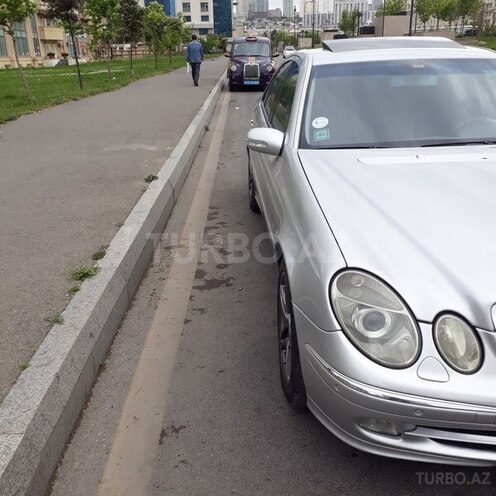 Mercedes E 270 2002, 248,000 km - 2.7 l - Bakı