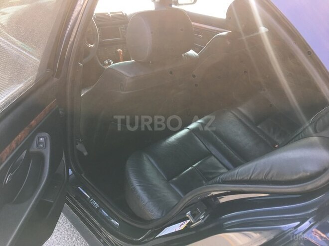 BMW 525 2001, 250,000 km - 2.5 l - Bakı