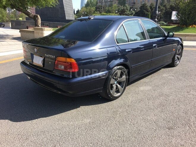 BMW 525 2001, 250,000 km - 2.5 l - Bakı