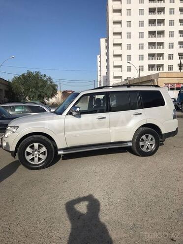 Mitsubishi Pajero 2008, 155,000 km - 3.0 л - Bakı