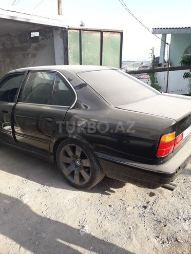 BMW 525 1994, 242,500 km - 2.5 l - Bakı