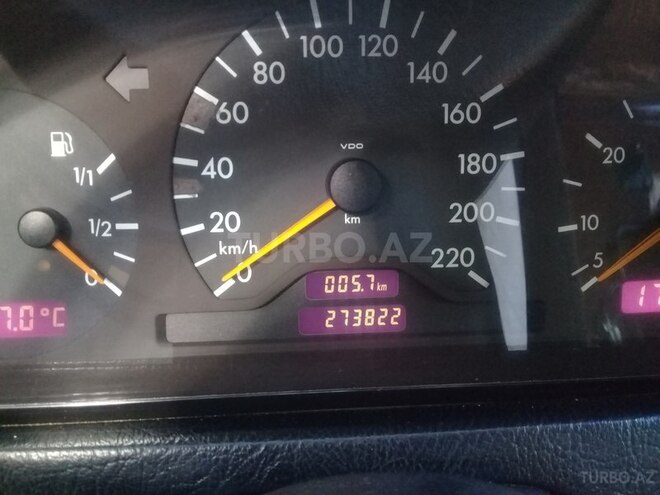 Mercedes C 220 1999, 273,800 km - 2.2 l - Bakı