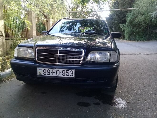 Mercedes C 220 1999, 273,800 km - 2.2 l - Bakı