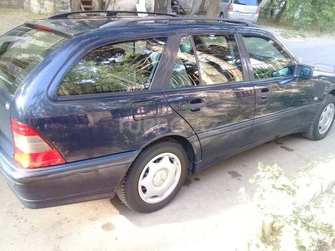 Mercedes C 220 1999, 273,800 km - 2.2 l - Bakı