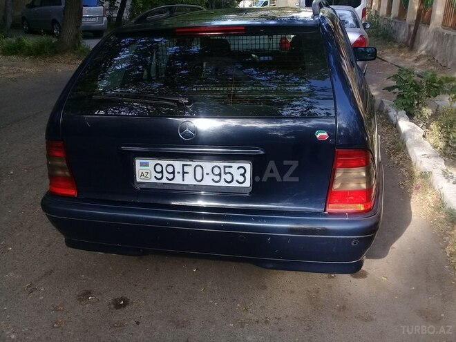 Mercedes C 220 1999, 273,800 km - 2.2 l - Bakı