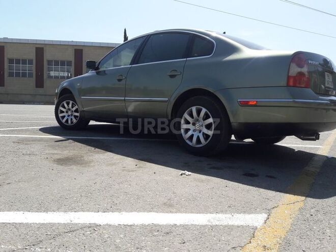 Volkswagen Passat 2003, 250 km - 1.8 л - Bakı