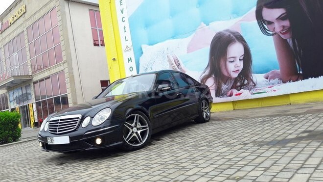 Mercedes E 350 2005, 320,000 km - 3.5 l - Bakı
