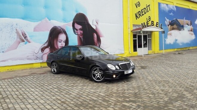 Mercedes E 350 2005, 320,000 km - 3.5 l - Bakı