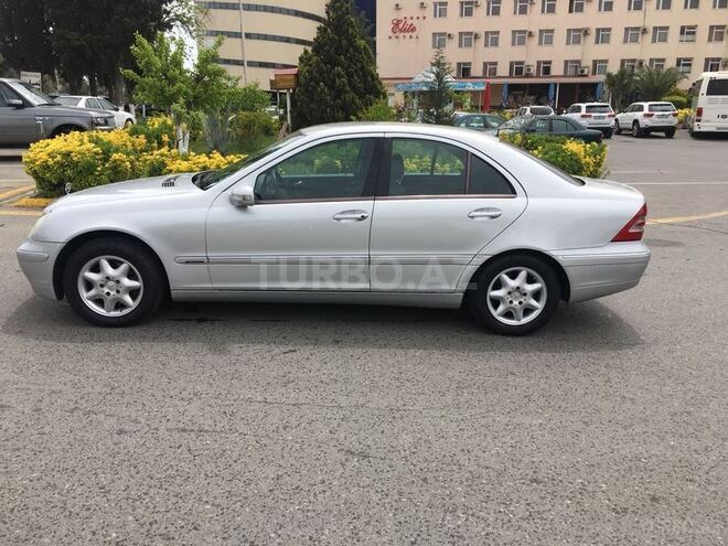 Mercedes C 220 2000, 171,000 km - 2.2 l - Bakı