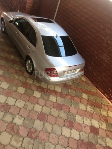 Mercedes E 220 2002, 260 km - 2.2 l - Sumqayıt