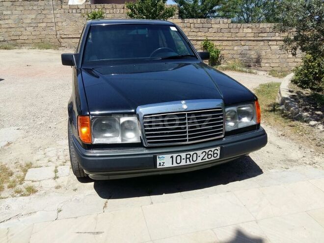Mercedes E 300 1992, 350,000 km - 3.0 l - Bakı