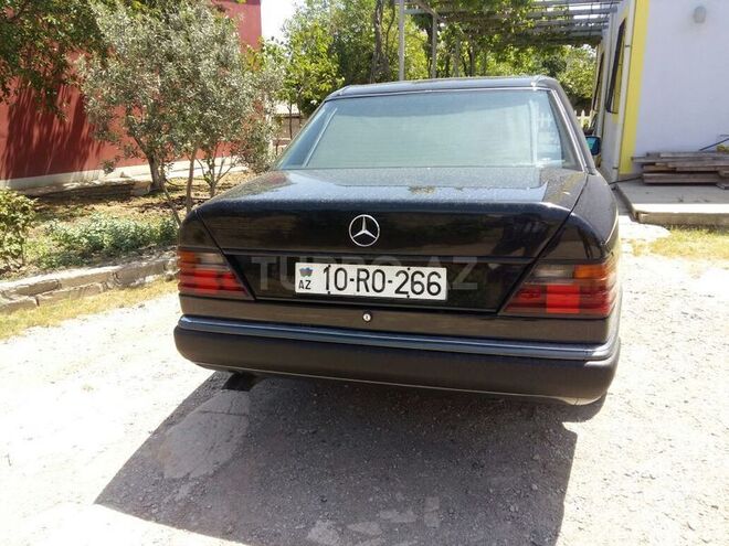 Mercedes E 300 1992, 350,000 km - 3.0 l - Bakı