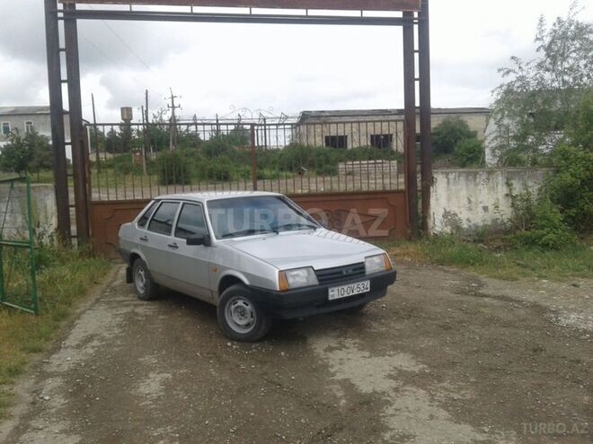 LADA (VAZ) 21099 2002, 170,000 km - 1.5 l - Qusar