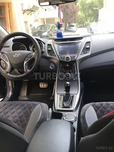Hyundai Elantra 2015, 60,000 km - 1.8 л - Bakı